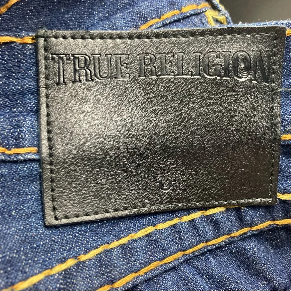 True Religion Ricky Super T Relaxed Straight dark contrast stitching size 38